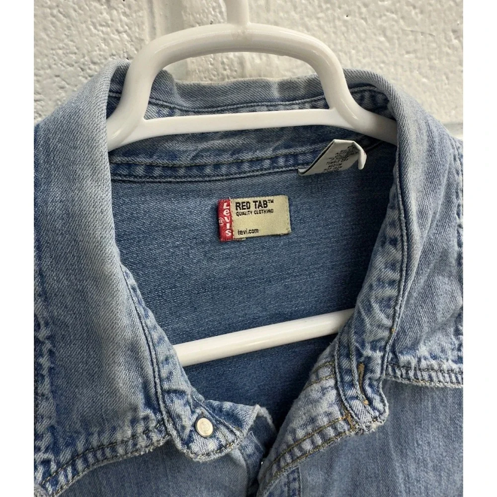 VTG Levi's Shirt Light Wash Blue Denim VTG / Mens XL / HOLES DISTRESSING FADED